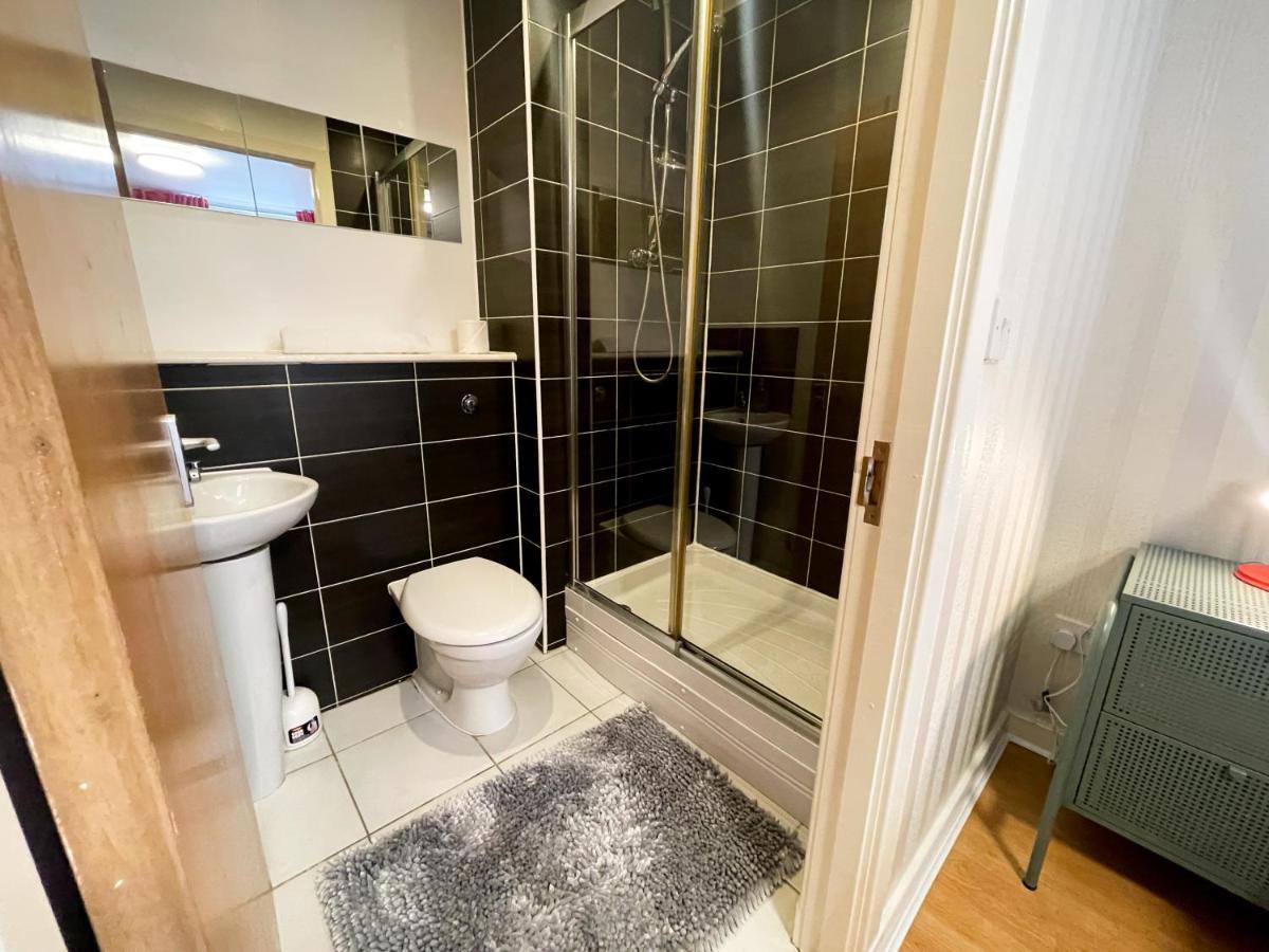 Kelvingrove 2 Bedroom Apartment - Private Parking Glasgow Zewnętrze zdjęcie