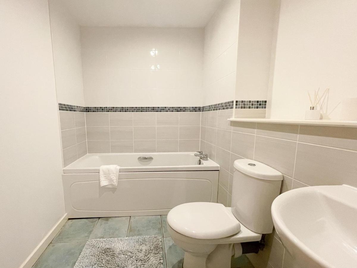 Kelvingrove 2 Bedroom Apartment - Private Parking Glasgow Zewnętrze zdjęcie