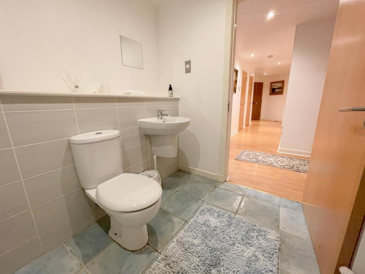Kelvingrove 2 Bedroom Apartment - Private Parking Glasgow Zewnętrze zdjęcie