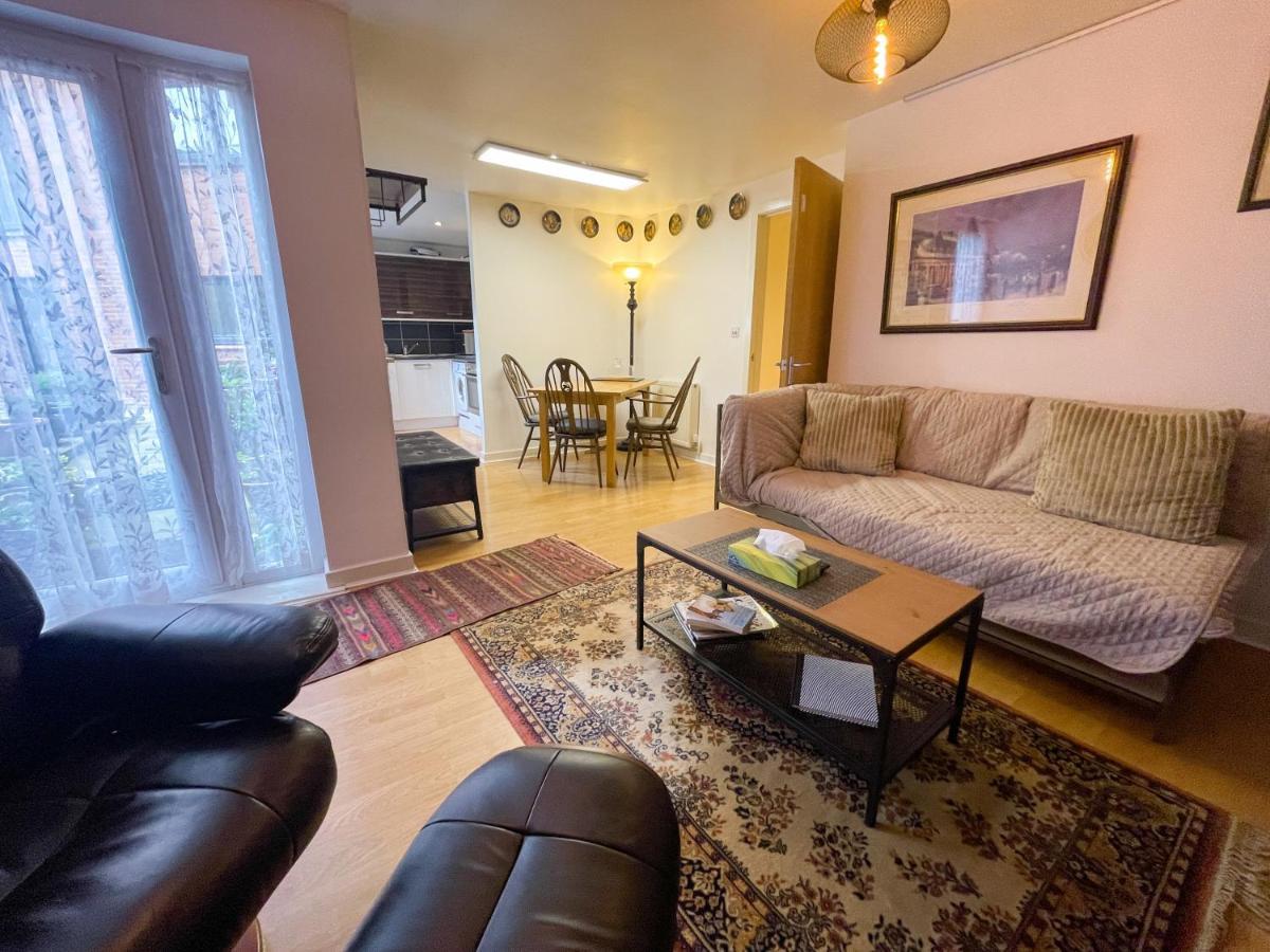 Kelvingrove 2 Bedroom Apartment - Private Parking Glasgow Zewnętrze zdjęcie