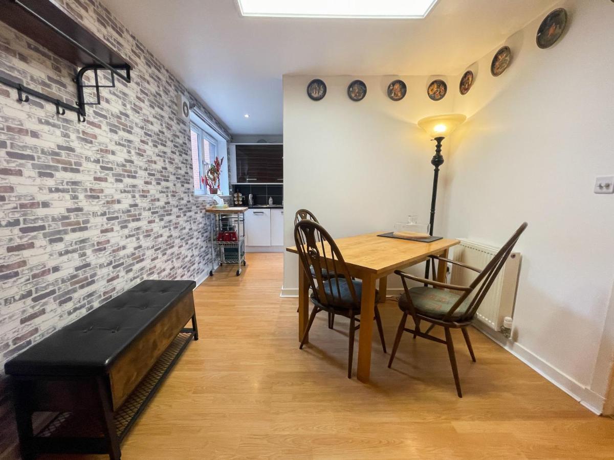 Kelvingrove 2 Bedroom Apartment - Private Parking Glasgow Zewnętrze zdjęcie