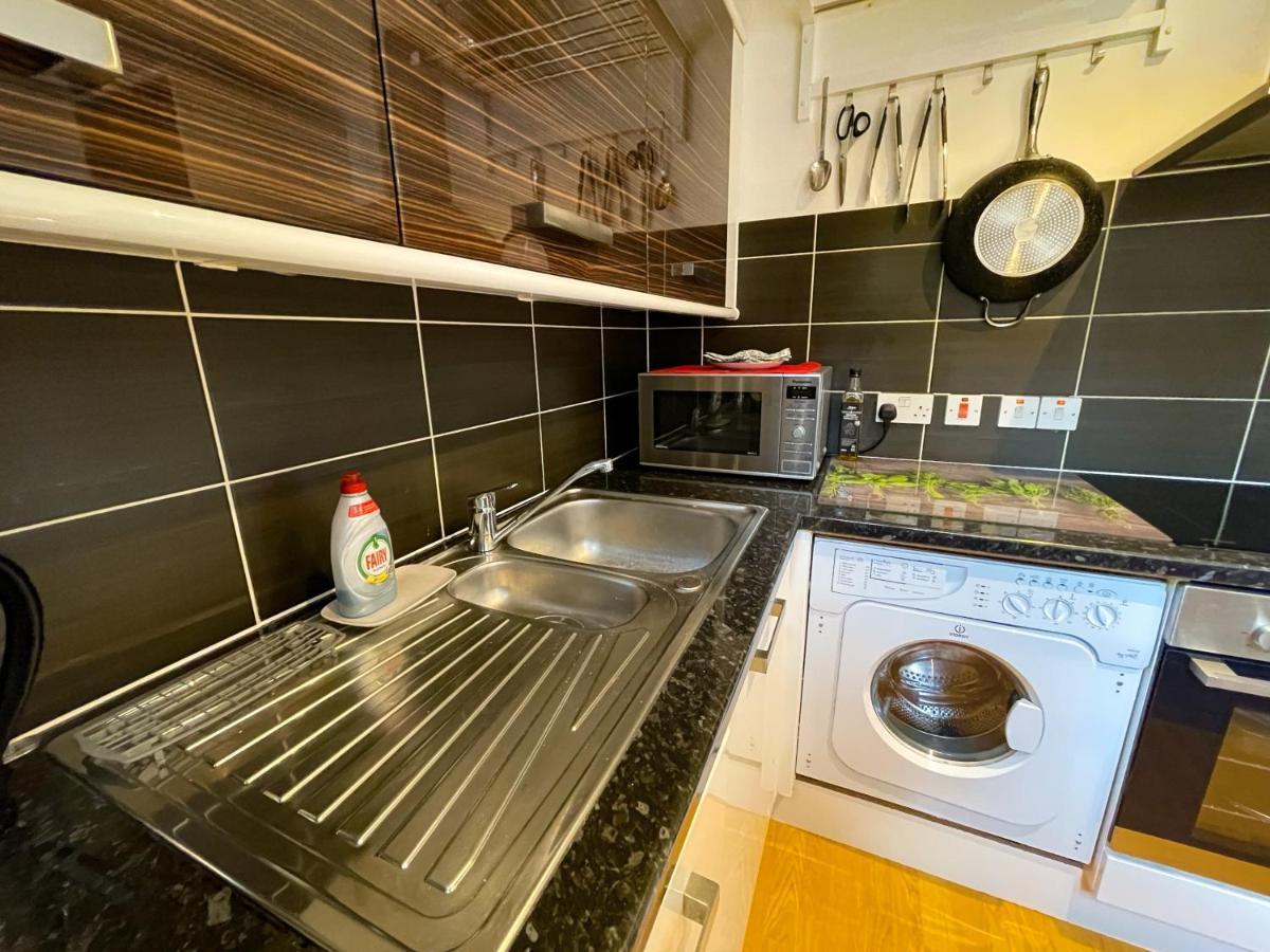 Kelvingrove 2 Bedroom Apartment - Private Parking Glasgow Zewnętrze zdjęcie